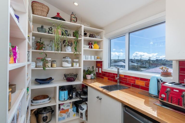 Photo of property in 38 Waiuta Street, Titahi Bay, Porirua, 5022