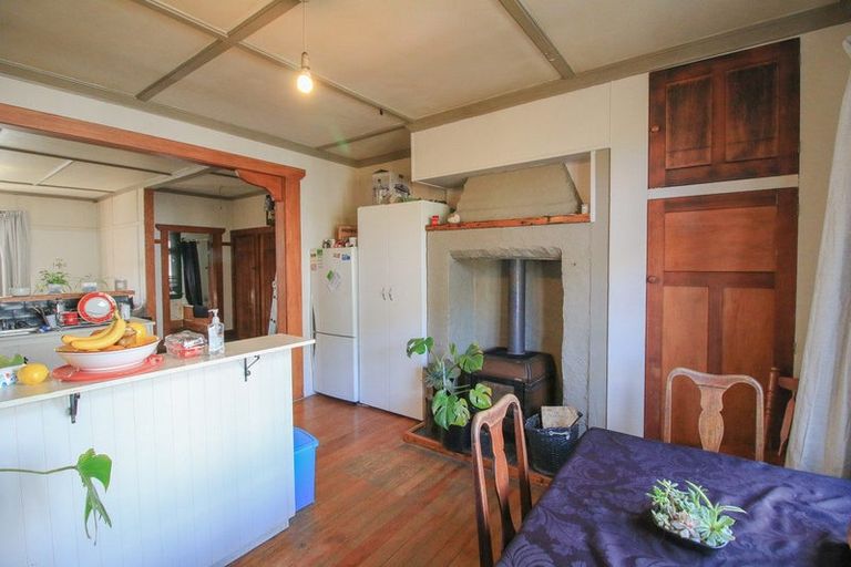 Photo of property in 32 Ocean Beach Road, Bluff, 9814