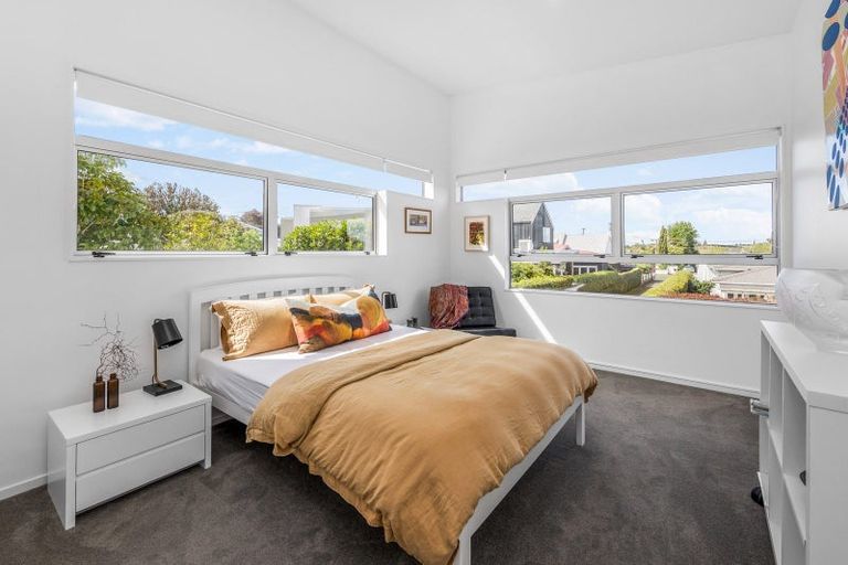 Photo of property in 112 Moa Road, Point Chevalier, Auckland, 1022