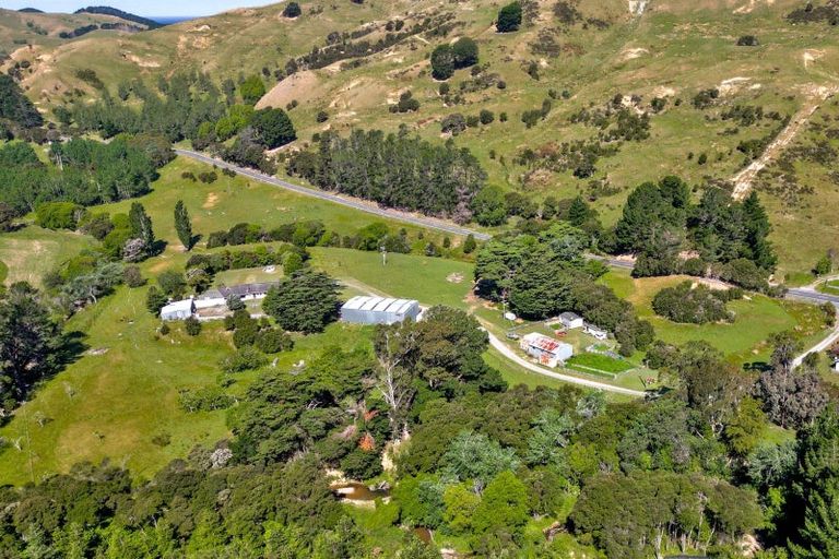 Photo of property in 5527 Masterton Castlepoint Road, Tinui, Masterton, 5889