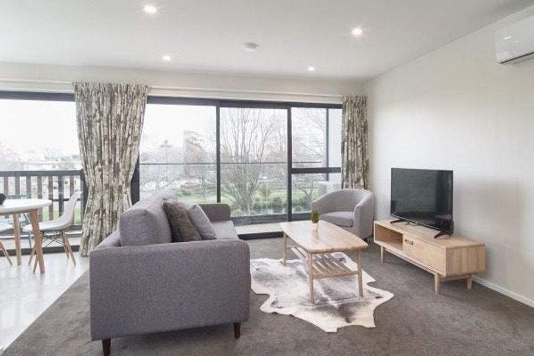 Photo of property in Riverena Flats, 377 Barbadoes Street, Christchurch Central, Christchurch, 8011