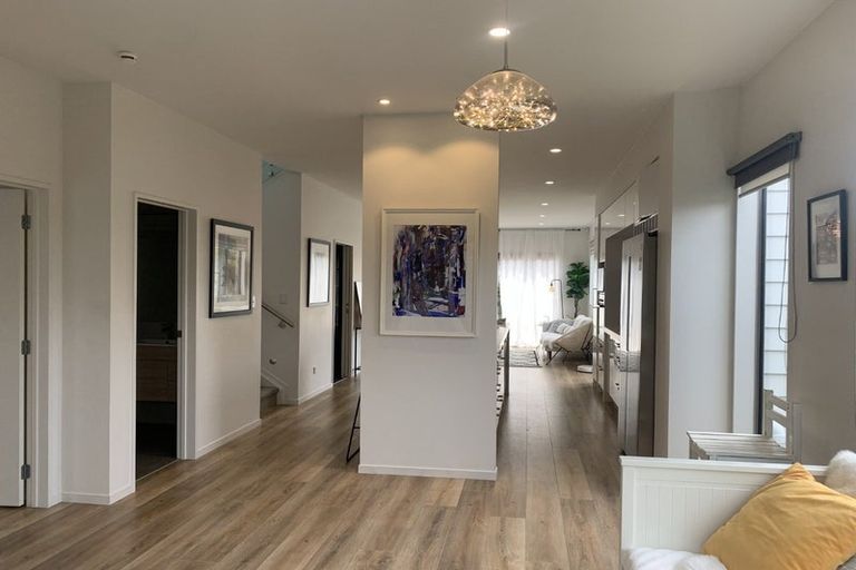 Photo of property in 2 Blackbird Lane, Hobsonville, Auckland, 0616