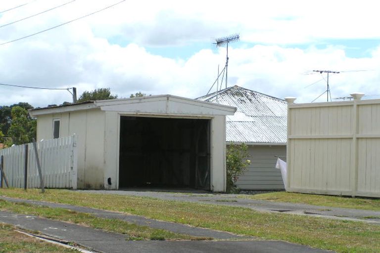 Photo of property in 14 Stafford Road, Northcote Point, Auckland, 0627
