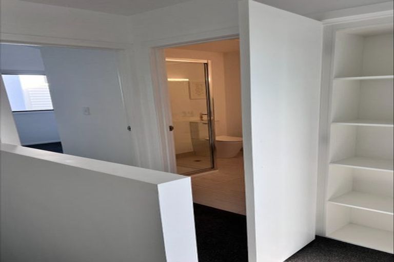 Photo of property in 1 Te Puketoka Lane, Mangere, Auckland, 2022