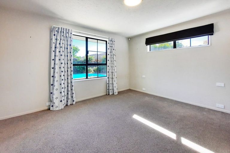 Photo of property in 466 Avonhead Road, Avonhead, Christchurch, 8042