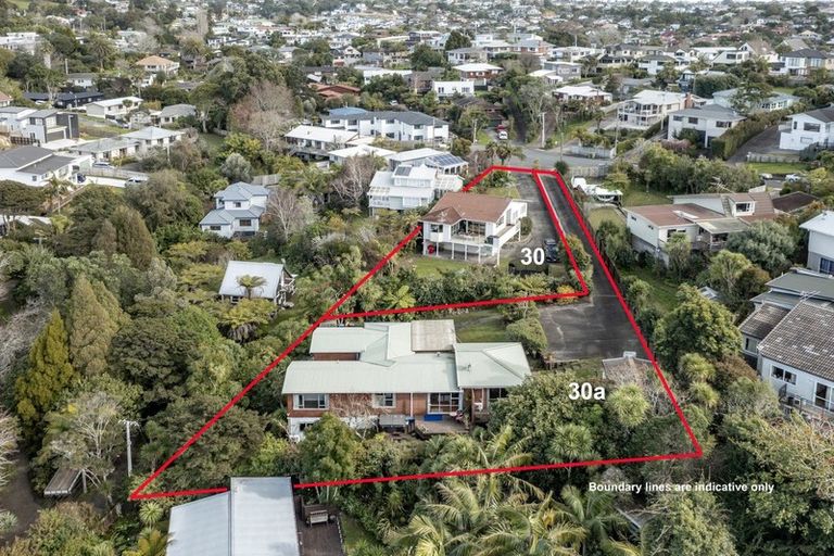 Photo of property in 30a Kiteroa Terrace, Rothesay Bay, Auckland, 0630