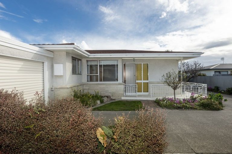 Photo of property in 2/89 Riverbend Road, Onekawa, Napier, 4110