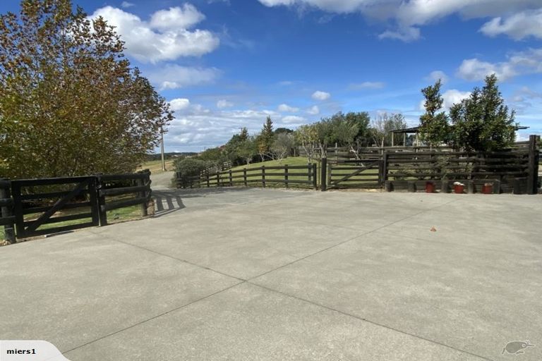 Photo of property in 103 Zanders Road, Helensville, Waimauku, 0882