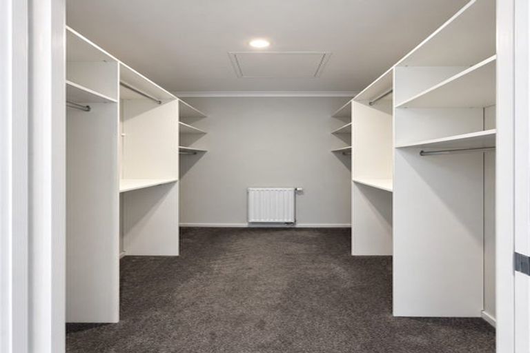 Photo of property in 18 Banks Boulevard, Whitby, Porirua, 5024