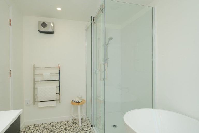 Photo of property in 115 Eglinton Road, Mornington, Dunedin, 9011