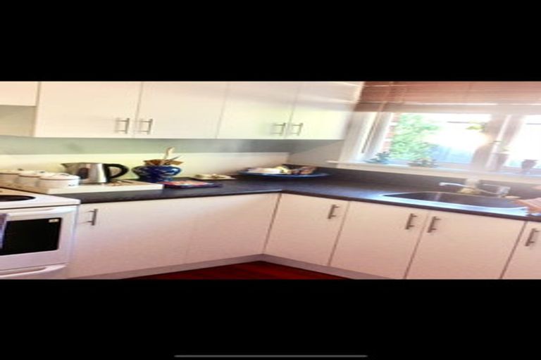 Photo of property in 4/30 Edgeware Road, St Albans, Christchurch, 8014