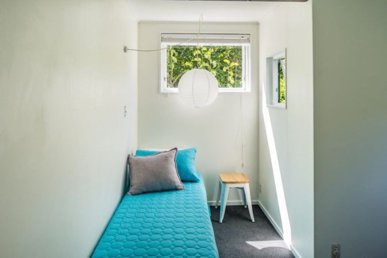 Photo of property in 21 Ferry Road, Days Bay, Lower Hutt, 5013