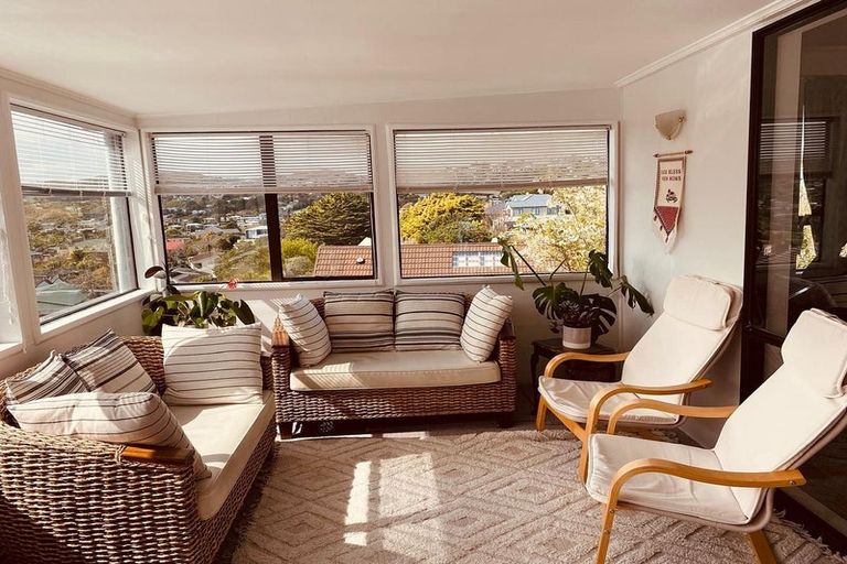 Photo of property in 11 Te Kiteroa Grove, Churton Park, Wellington, 6037