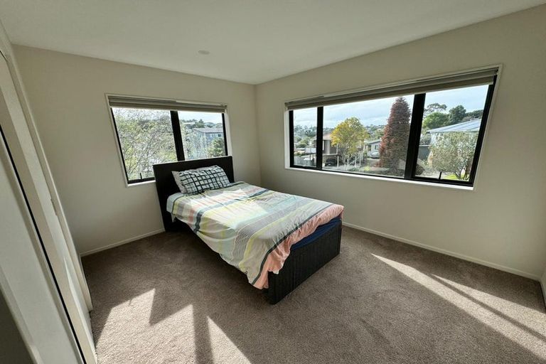 Photo of property in 6a Blenheim Street, Glenfield, Auckland, 0629