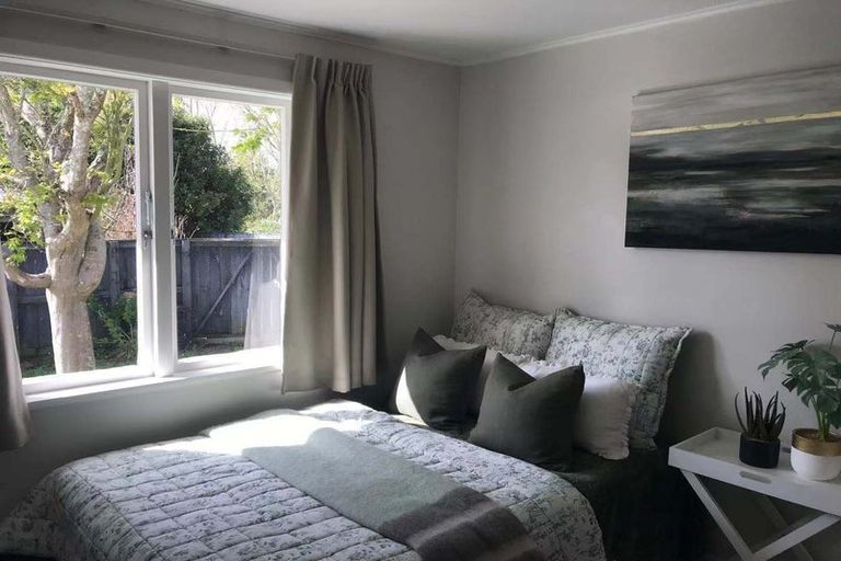 Photo of property in 60 Southsea Crescent, Silverdale, Hamilton, 3216