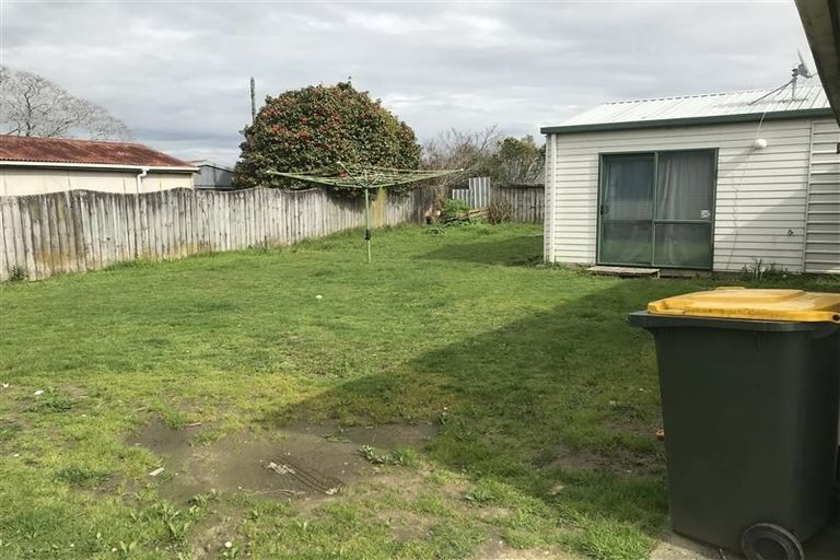 Photo of property in 13 Rogers Road, Manurewa, Auckland, 2102