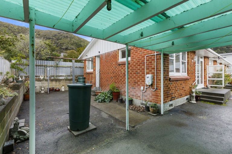 Photo of property in 417 Muritai Road, Eastbourne, Lower Hutt, 5013
