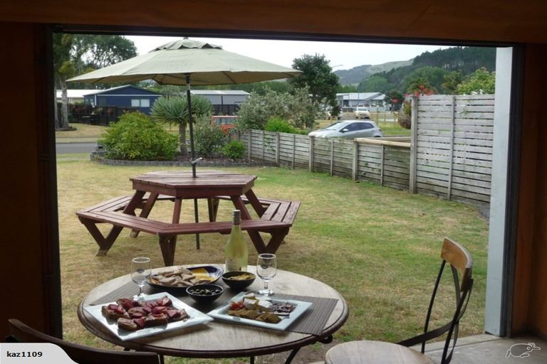 Photo of property in 3 Clipper Place, Whitianga, 3510