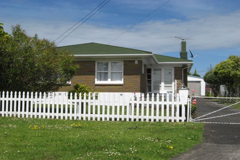 Photo of property in 116 Coronation Road, Mangere Bridge, Auckland, 2022