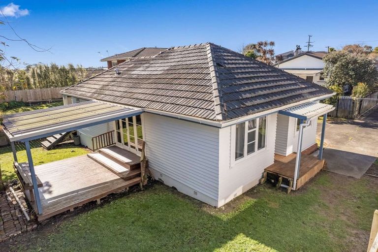 Photo of property in 1/110 Lynwood Road, New Lynn, Auckland, 0600