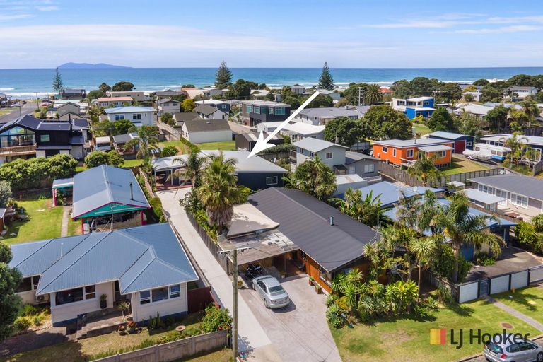Photo of property in 11a Hillview Road, Waihi Beach, 3611