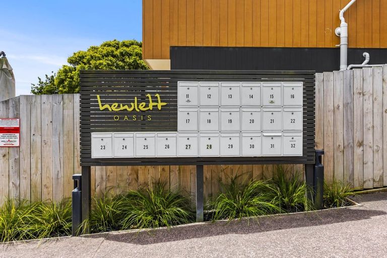 Photo of property in Rf202b, 16/18 Hewlett Road, Massey, Auckland, 0614