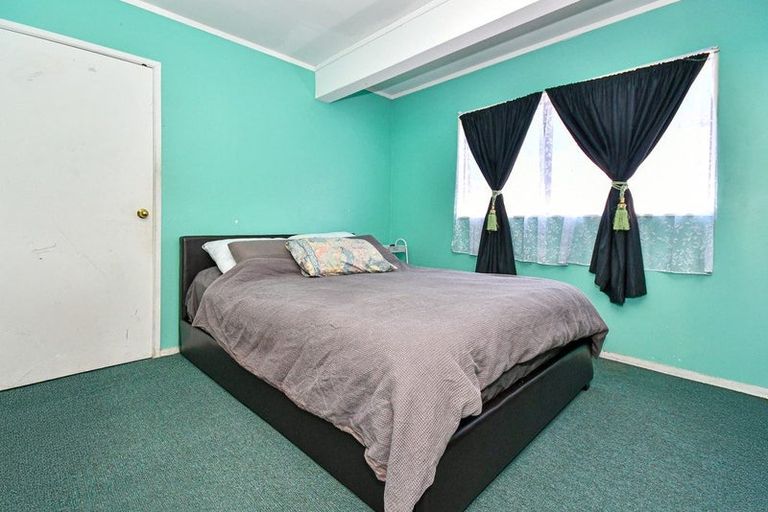 Photo of property in 12 Vickerman Street, Otara, Auckland, 2023