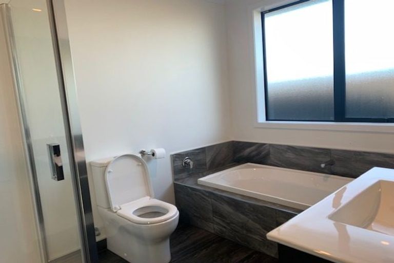 Photo of property in 338 Halswell Junction Road, Halswell, Christchurch, 8025