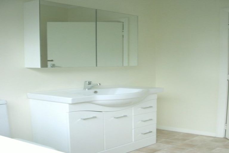 Photo of property in 1b Horoeka Street, Stokes Valley, Lower Hutt, 5019