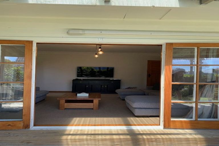 Photo of property in 58 Govett Avenue, Frankleigh Park, New Plymouth, 4310