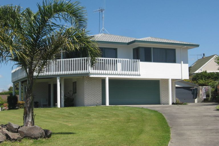 Photo of property in 18 Lindoch Avenue, Te Puna, Tauranga, 3174