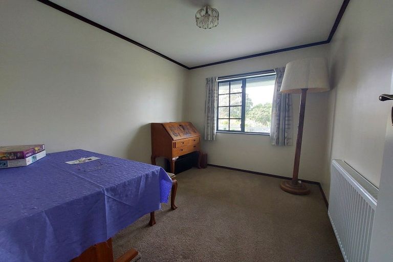 Photo of property in 33 Railway Terrace, Ohau, Levin, 5570