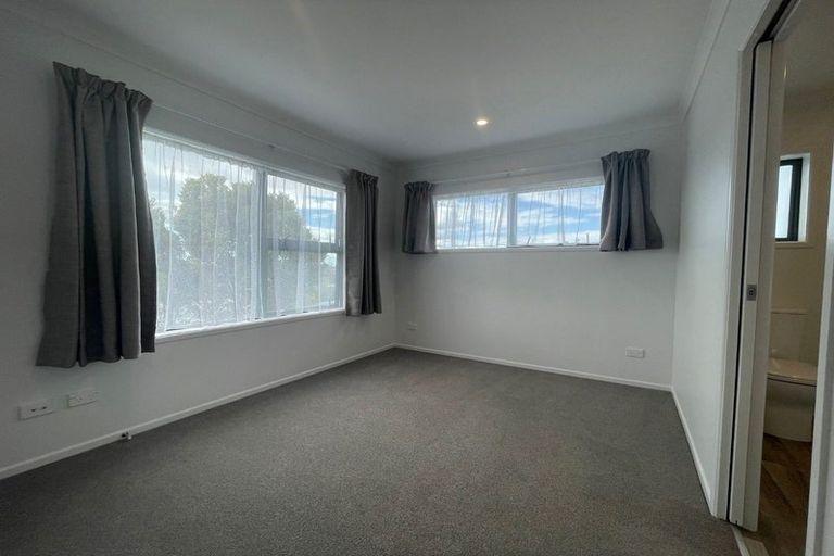 Photo of property in 51 Verran Road, Birkenhead, Auckland, 0626