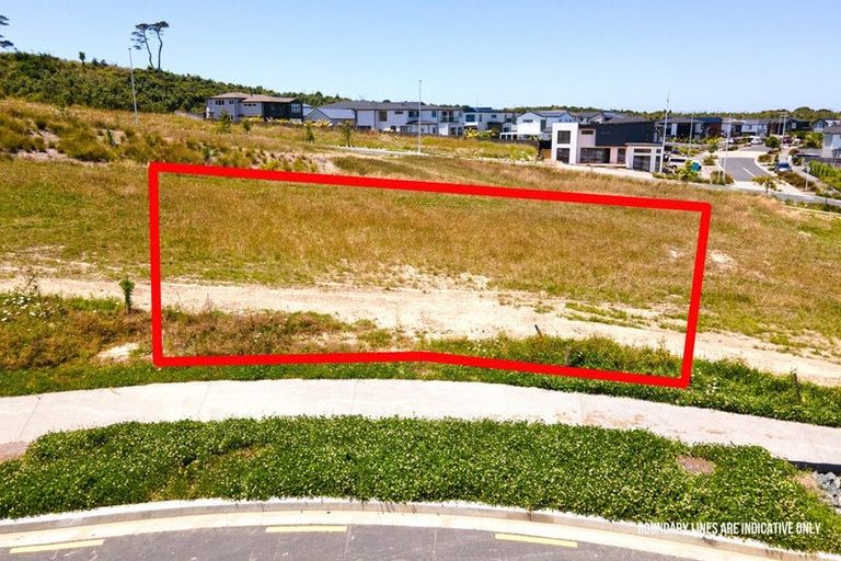 Photo of property in 22 Waitai Close, Long Bay, 0630