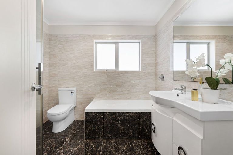 Photo of property in 35b Gibraltar Street, Howick, Auckland, 2014