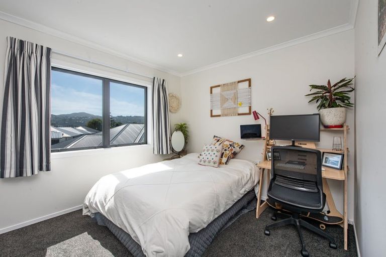 Photo of property in 18 Kauamo Close, Waiwhetu, Lower Hutt, 5010