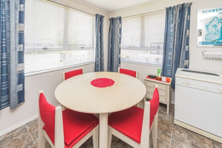 Photo of property in 27 Savage Crescent, Aramoho, Whanganui, 4500