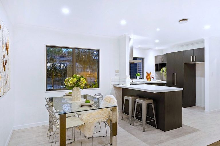 Photo of property in 44a Baird Street, Howick, Auckland, 2014