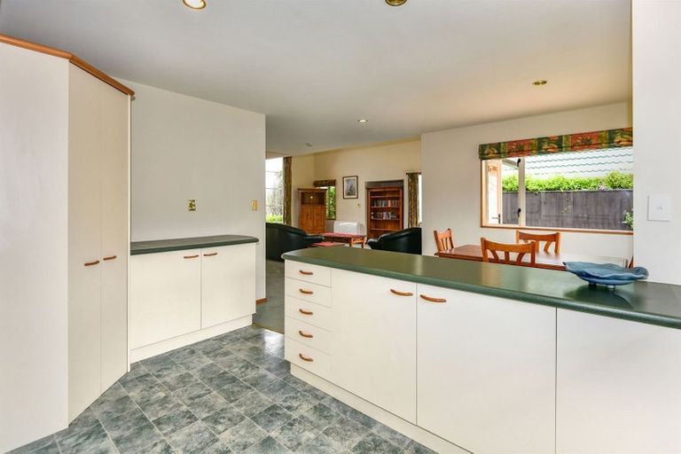 Photo of property in 1 Evenwood Place, Waimairi Beach, Christchurch, 8083