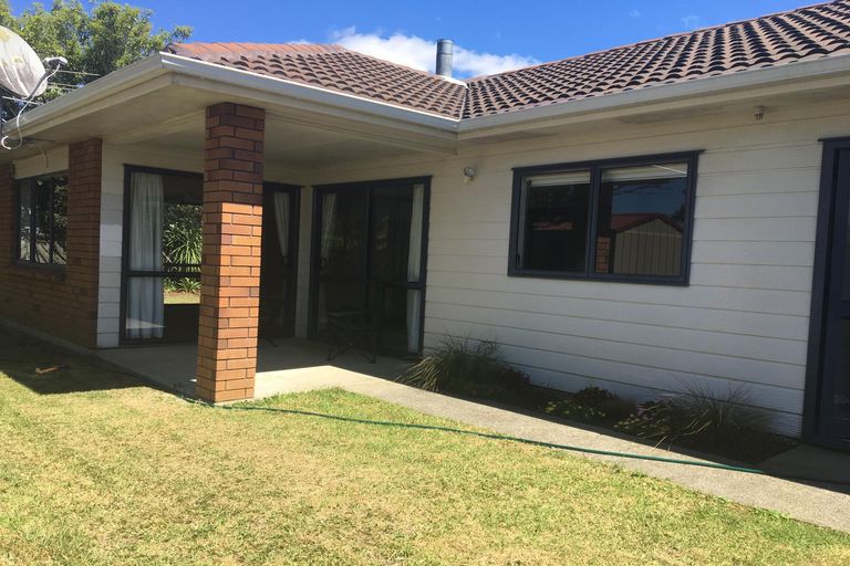 Photo of property in 3/2 Lanark Road, Kerikeri, 0230