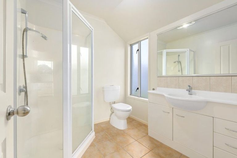 Photo of property in 19 Innswood Place, Rototuna North, Hamilton, 3210