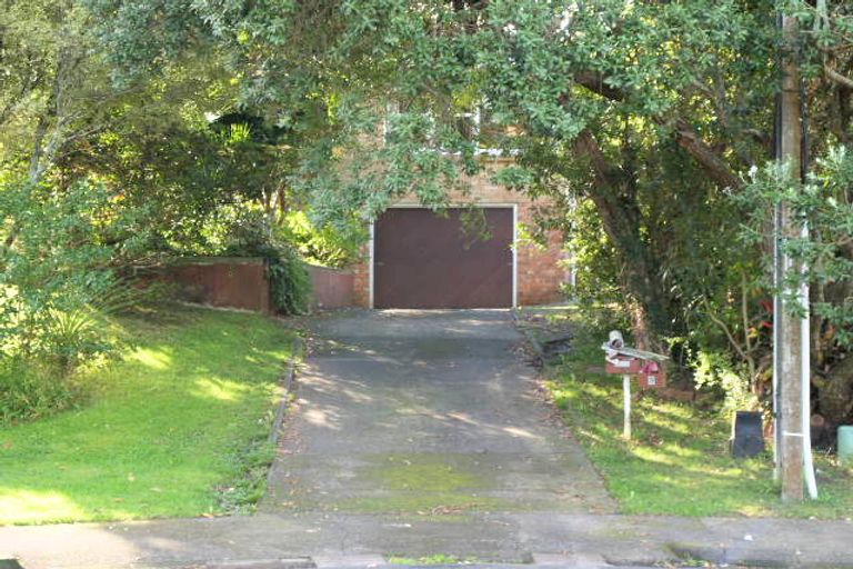 Photo of property in 3 Eaglen Place, Howick, Auckland, 2010