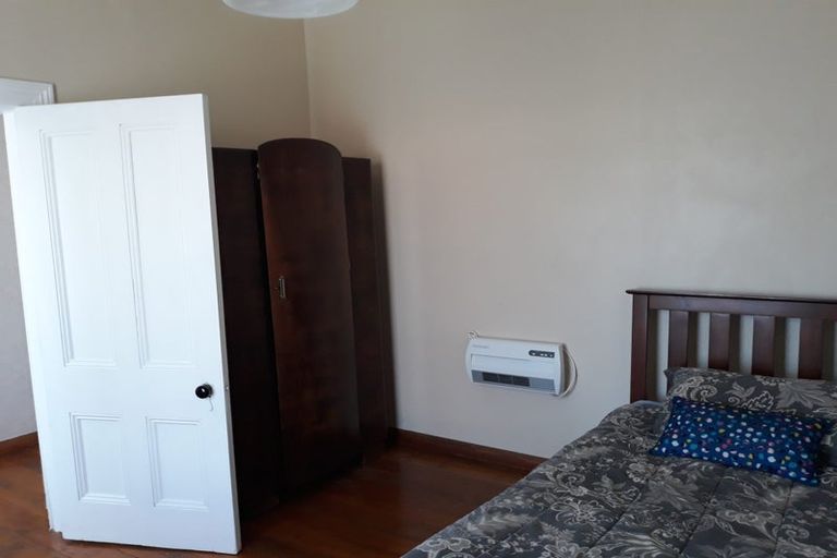 Photo of property in 20 Moir Street, Mount Victoria, Wellington, 6011