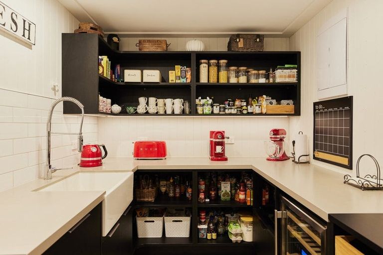 Photo of property in 28 Hanlow Place, Pyes Pa, Tauranga, 3112