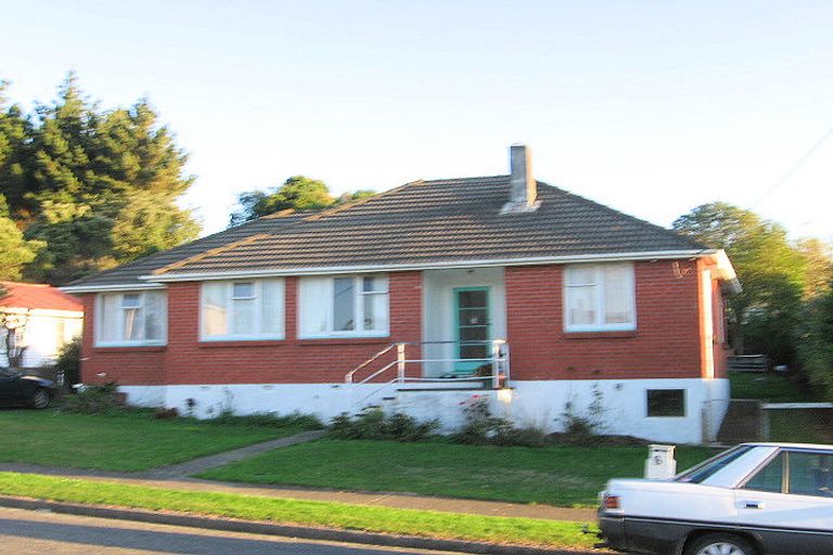 Photo of property in 88 Bedford Street, Cannons Creek, Porirua, 5024