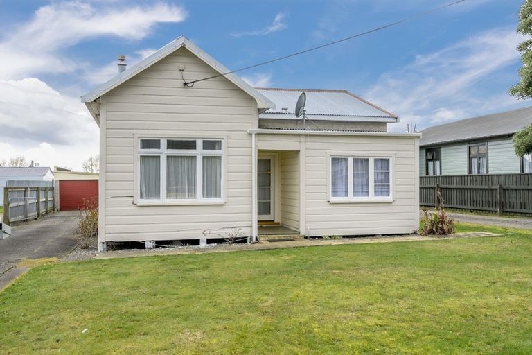 Photo of property in 10 Stuckey Street, Levin, 5510