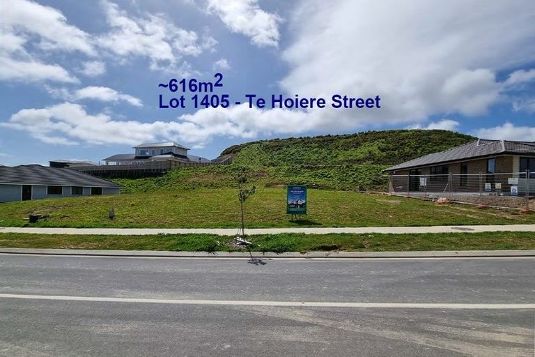 Photo of property in 17 Te Hoiere Street, Aotea, Porirua, 5024