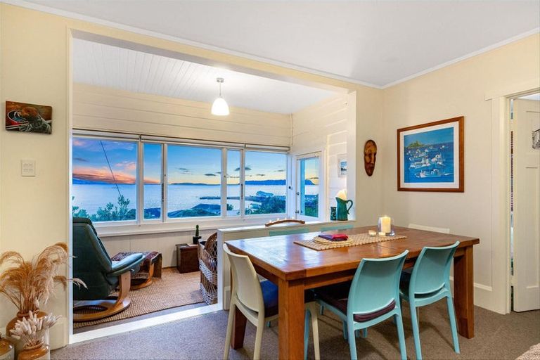 Photo of property in 162 Motuhara Road, Plimmerton, Porirua, 5026