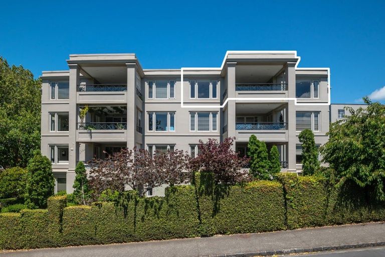 Photo of property in 4a/24 Domain Drive, Parnell, Auckland, 1052
