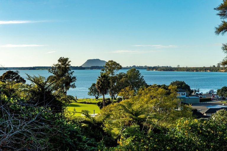 Photo of property in 101 Harbour View Road, Omokoroa, 3114